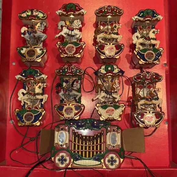 Mr. Christmas 1992 Holiday Carousel 8 Horses Carols Music Lights Motion W/box